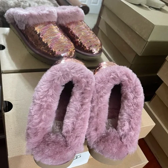 UGG | Cluggette Sequins PINK Slippers New In Box - Picture 8 of 15